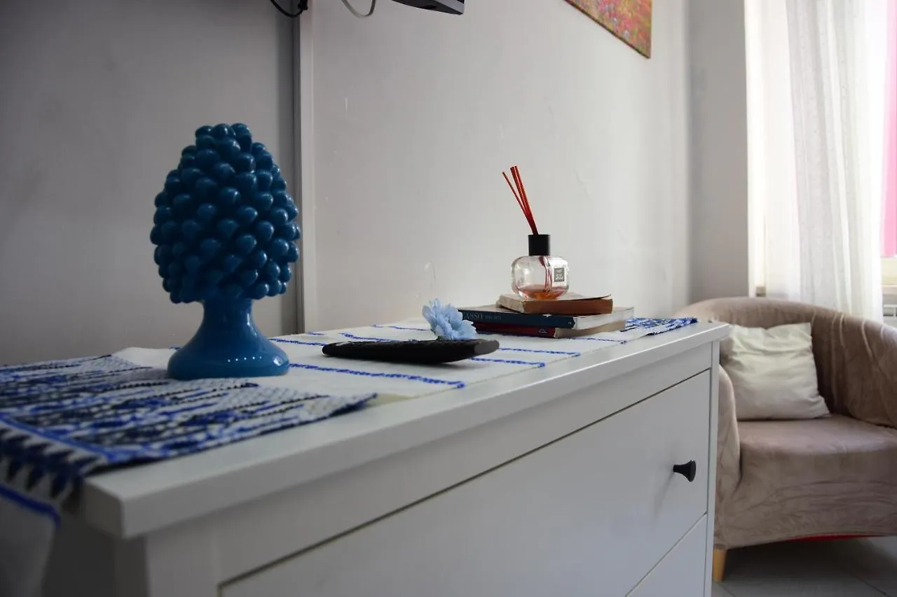 Scugnizzella Holiday House Apartment Naples Italy
