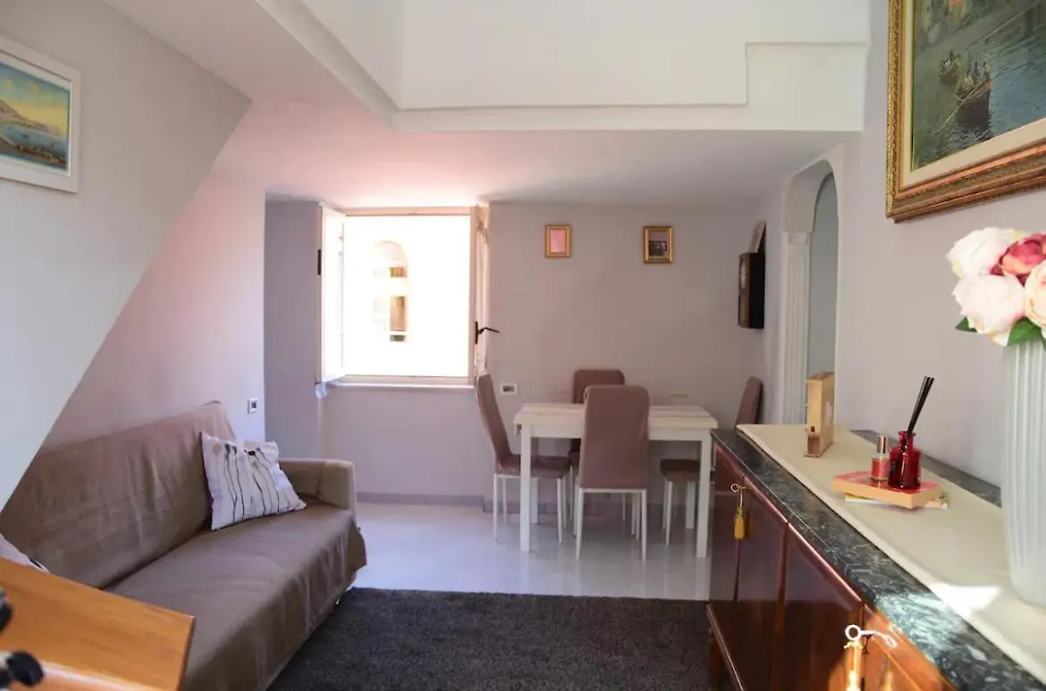 Scugnizzella Holiday House Apartment Naples Italy